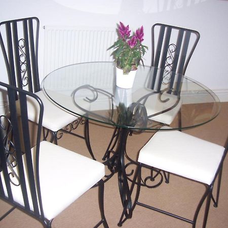 Oyo Arinza Apartments, Liverpool Ngoại thất bức ảnh