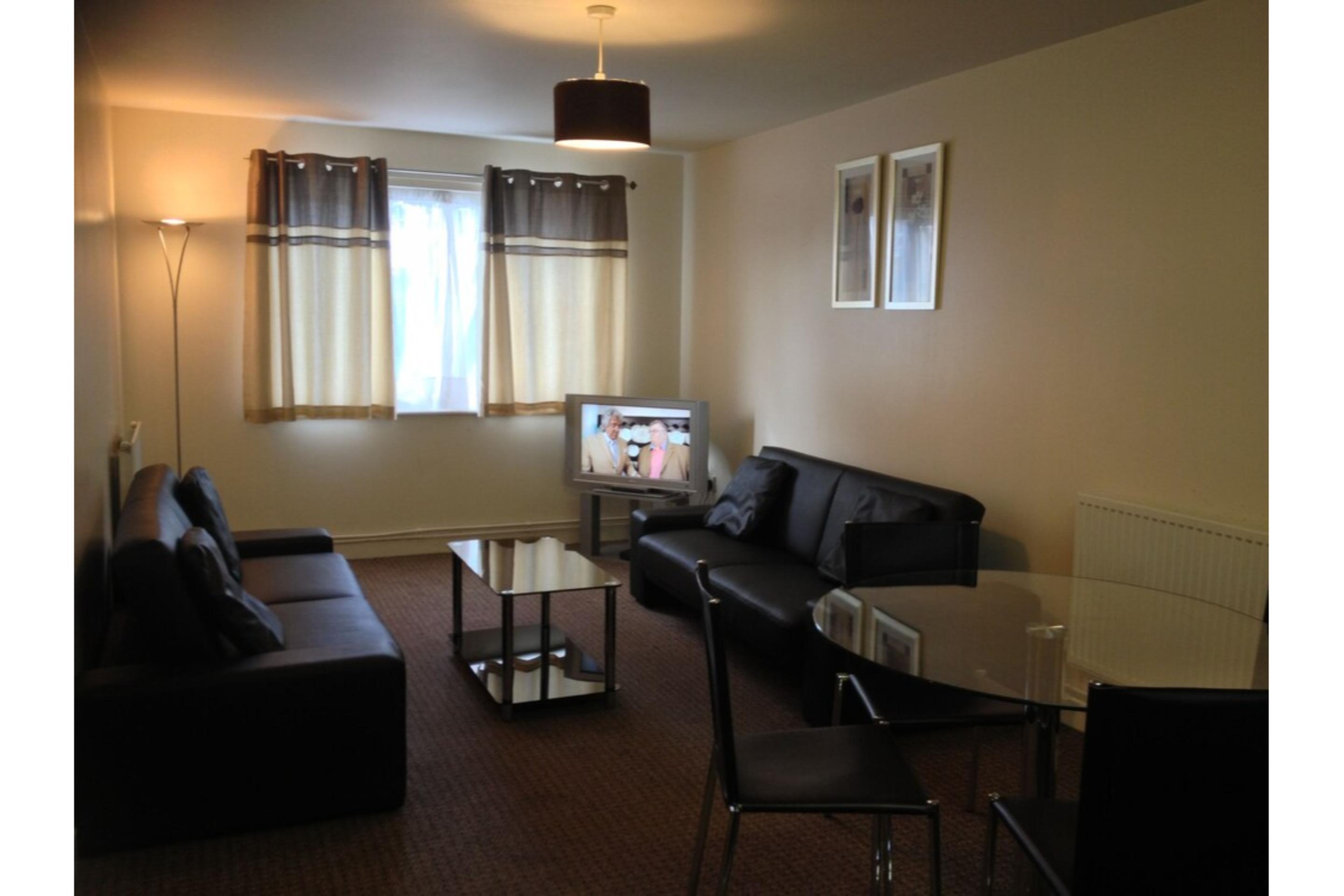 Oyo Arinza Apartments, Liverpool Ngoại thất bức ảnh
