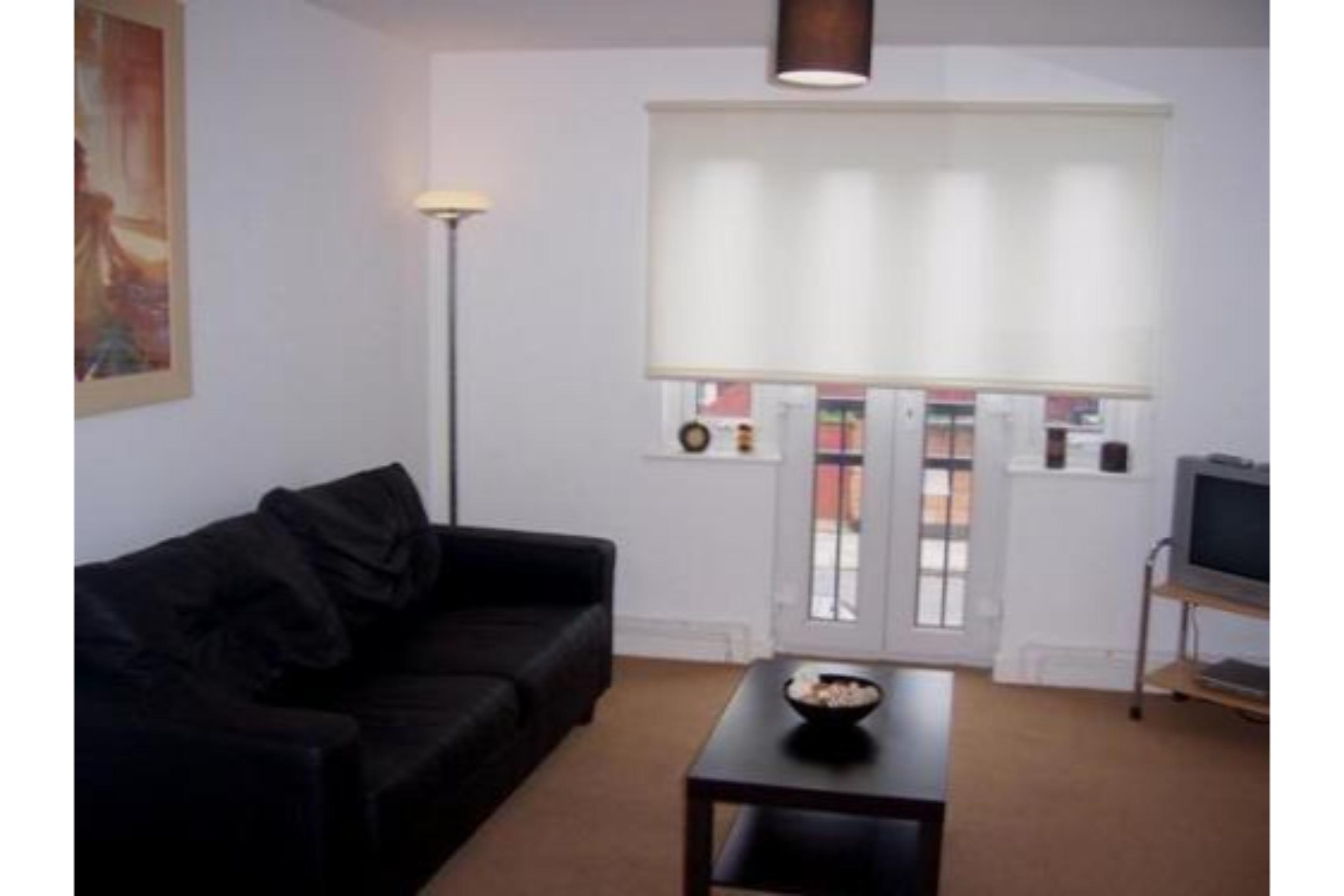 Oyo Arinza Apartments, Liverpool Ngoại thất bức ảnh